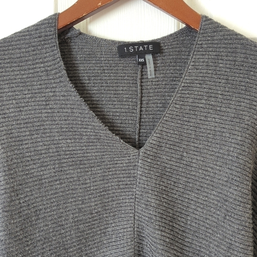 1. State Lightweight Ribbed Knit Long Balloon Sleeve V-neck Sweater Gray XXS - Picture 2 of 12